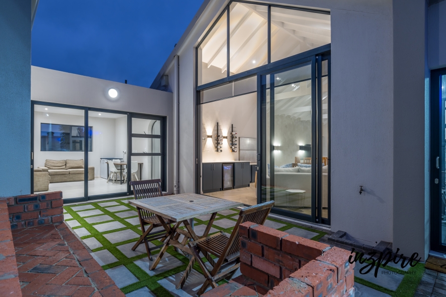3 Bedroom Property for Sale in Village On Sea Western Cape